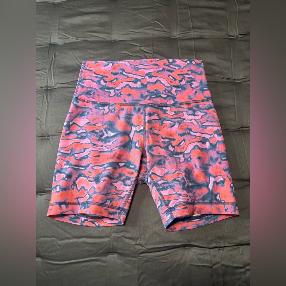 Lululemon Wunder Train High-Rise Short 6”